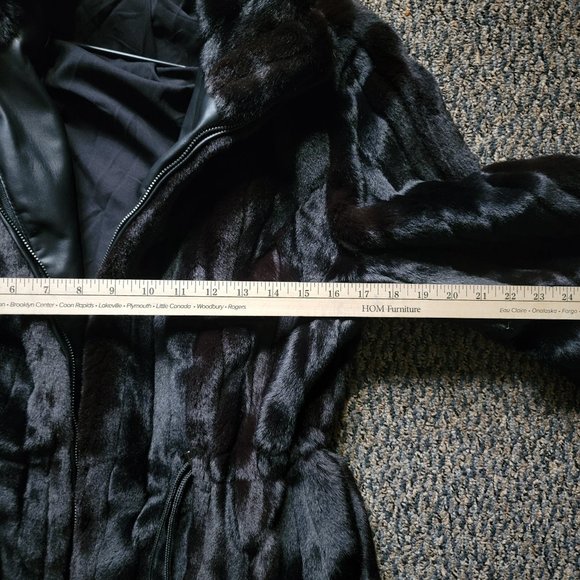 NWOT Gorgeous White House Black Market Faux Fur Black Mink Jacket S - Picture 11 of 13